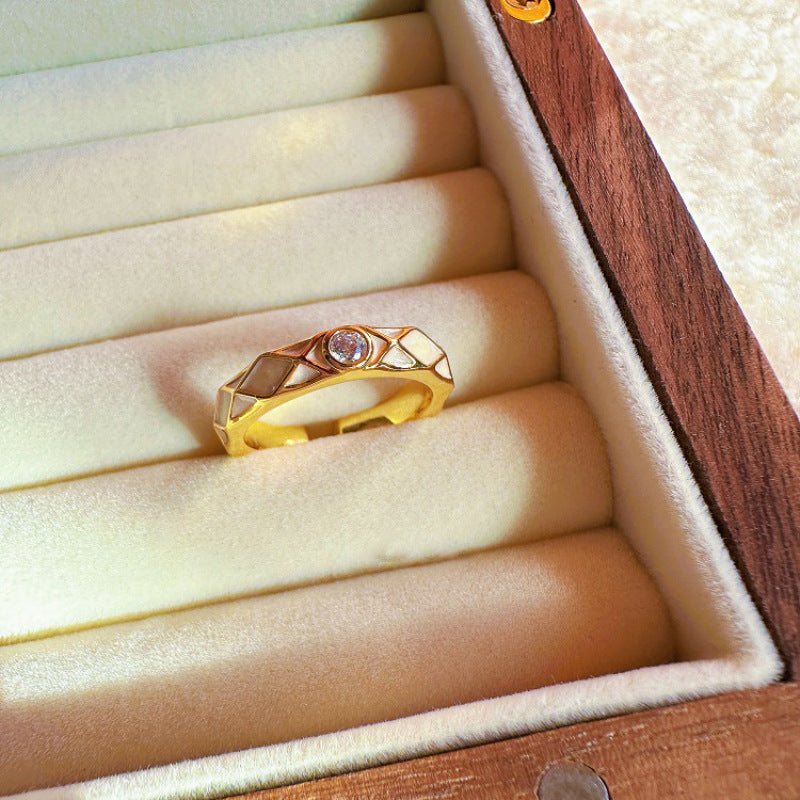 Retro 18K Gold Ring Women