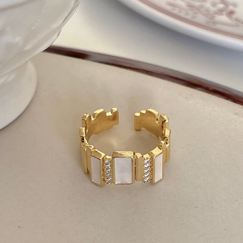 Retro 18K Gold Ring Women