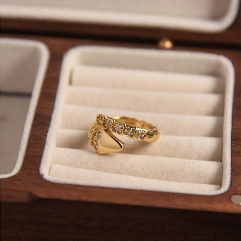 Retro 18K Gold Ring Women